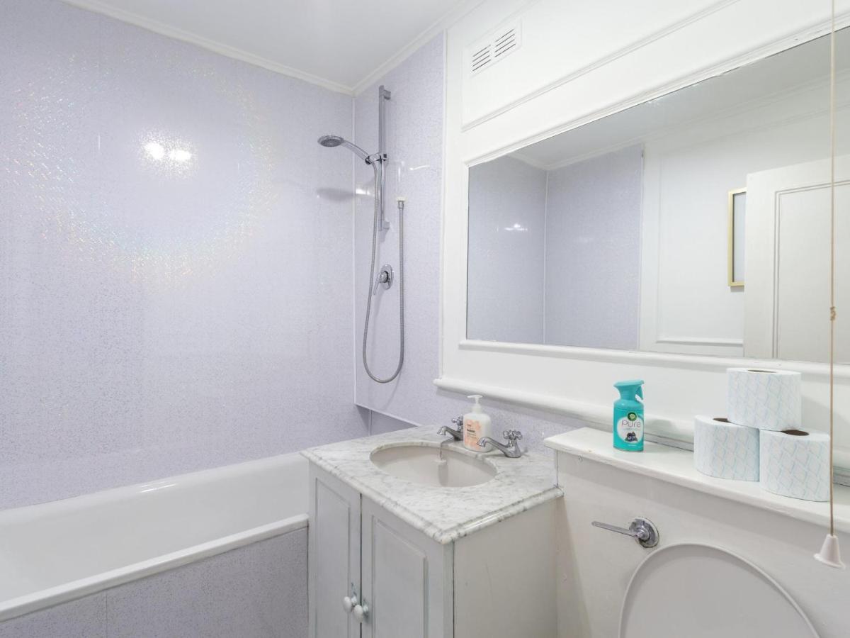 Comfortable One Bed In Central Apartamento Londres Exterior foto